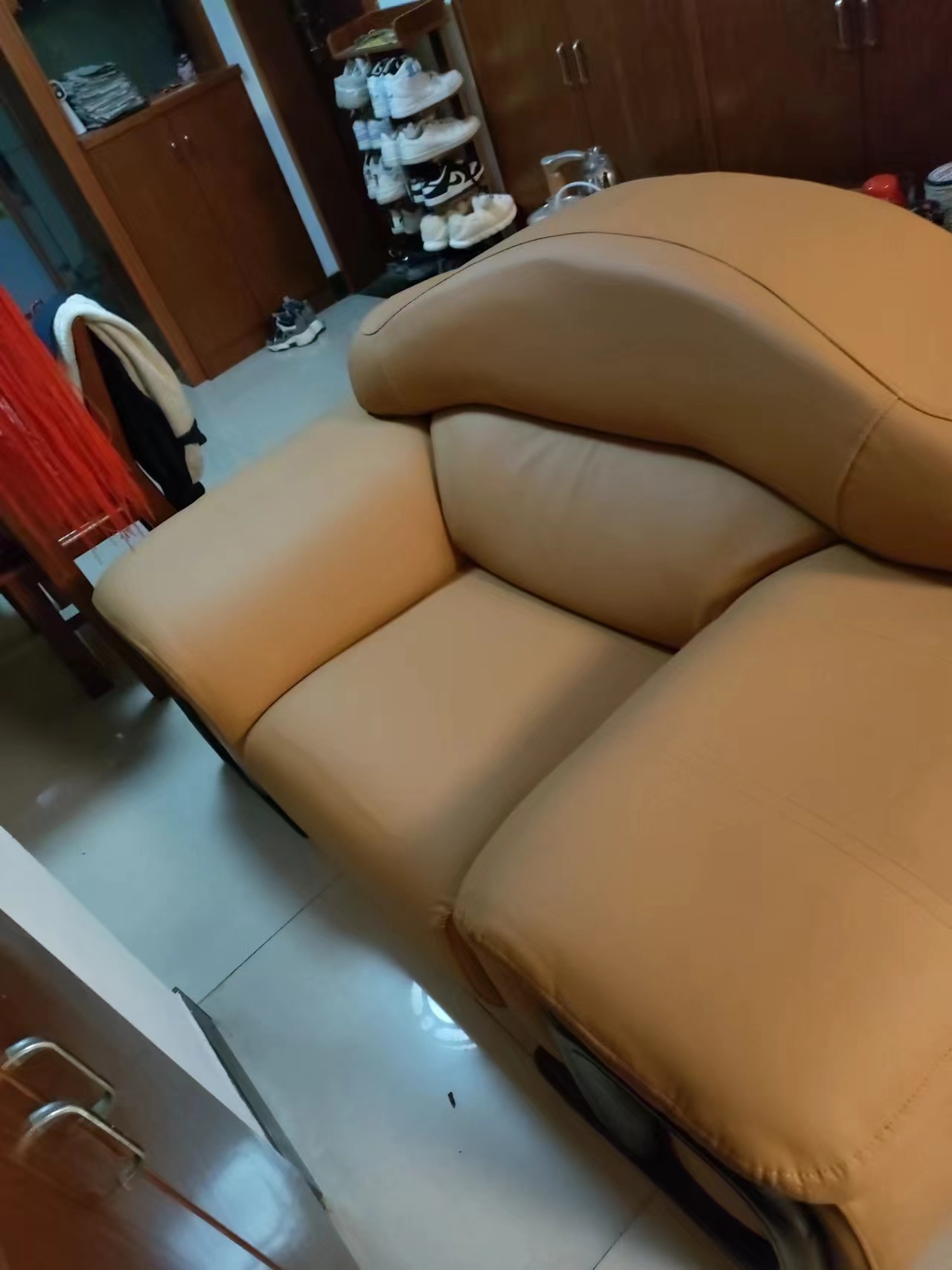 丹东沙发塌陷维修专业师傅现场翻新