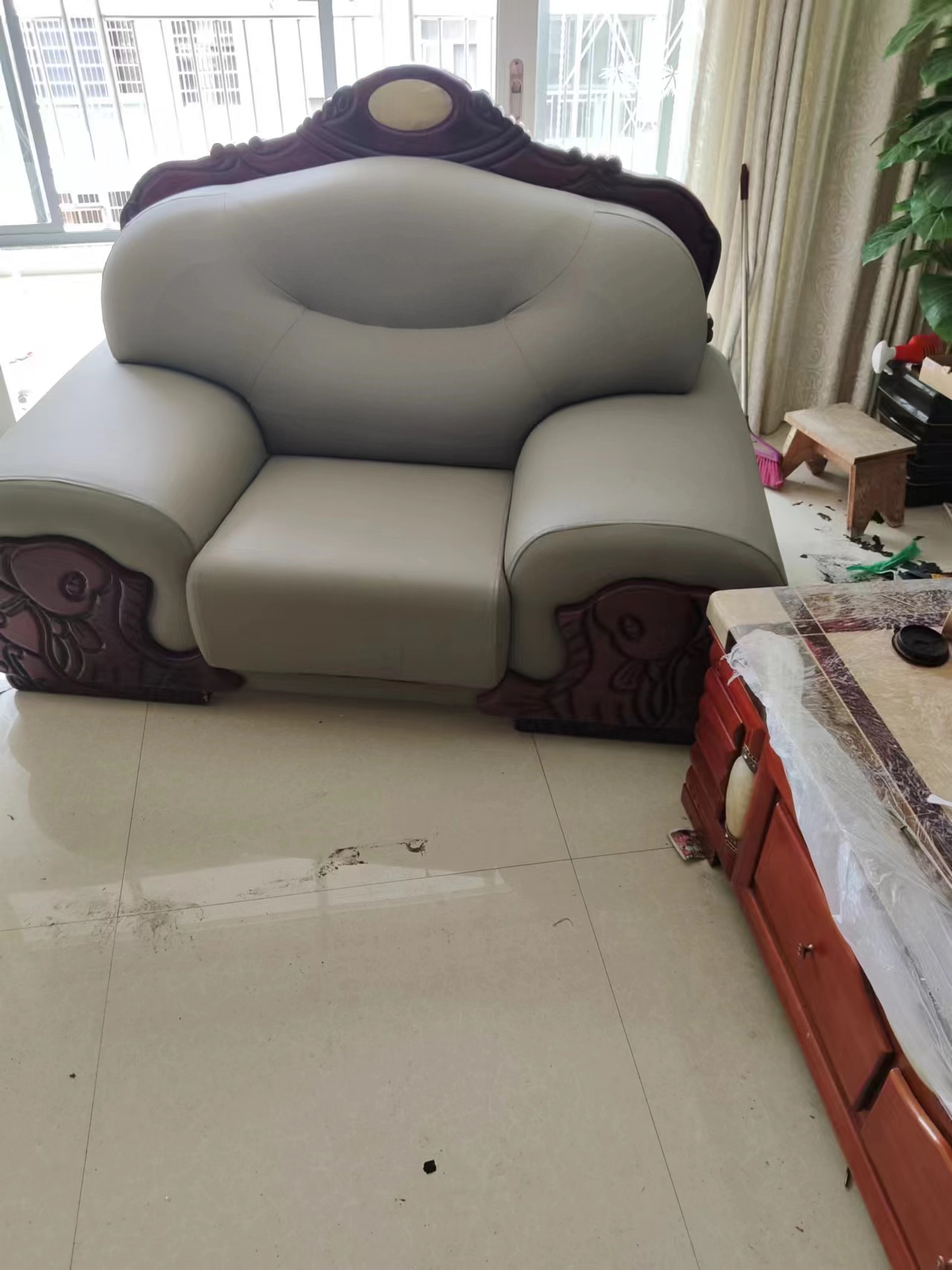 青田皮沙发翻新老师傅施工手艺可靠