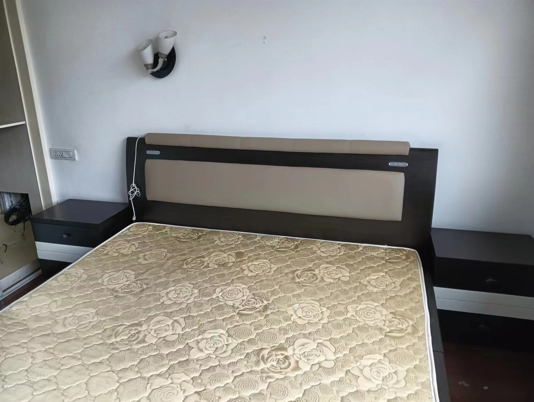 宝鸡沙发塌陷维修专业师傅现场翻新